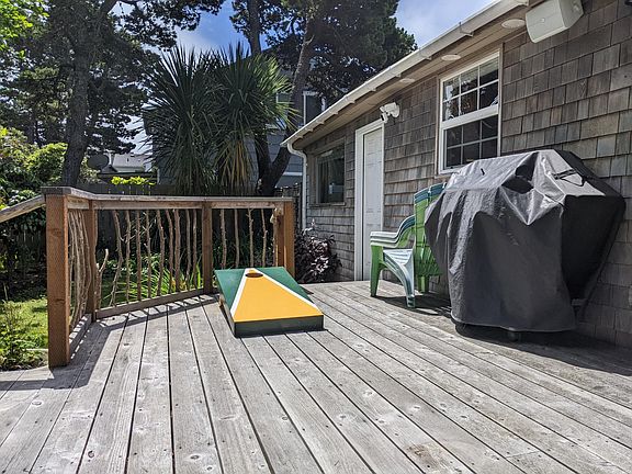 3rd image of 3038 NW Lee Ave