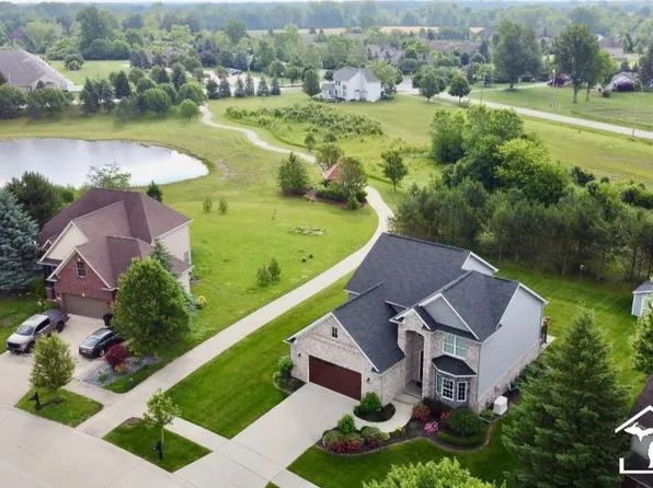 465 Corinth Cir, Dundee, MI 48131