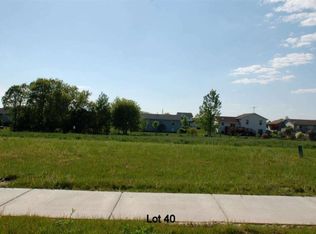 630 Water Tower Dr, Marshall, WI 53559