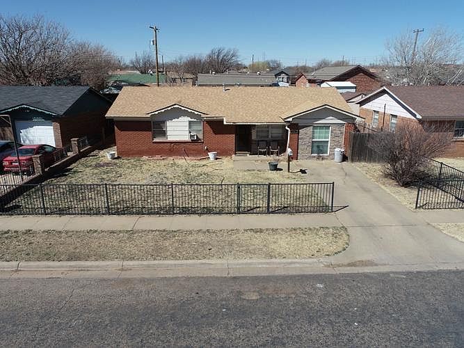 1st image of 1741 Walker Dr