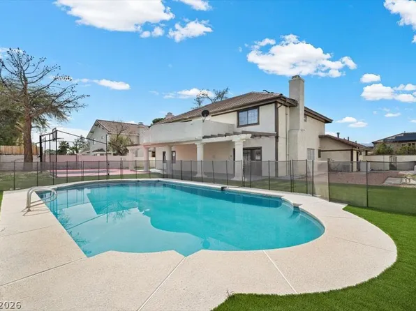 3382 Montessouri St, Las Vegas, NV 89117