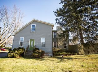 1302 Low St, Bloomington, IL