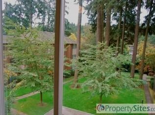194 Ridgeway Rd, Lake Oswego, OR 97034