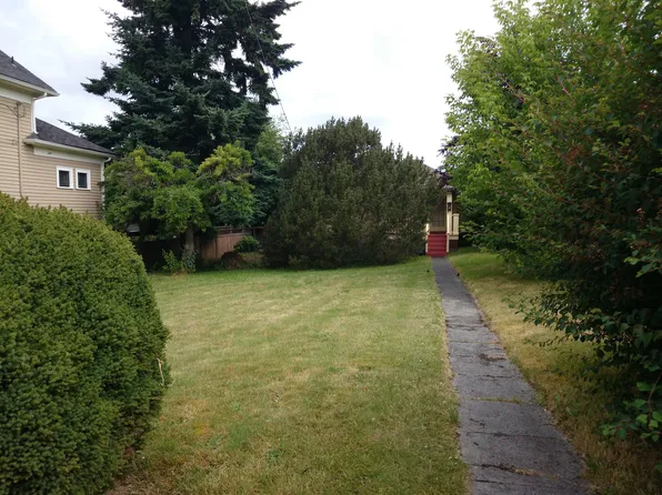 1412 N 47th St, Seattle, WA 98103