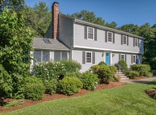 22 Cot Hill Rd, Bedford, MA 01730