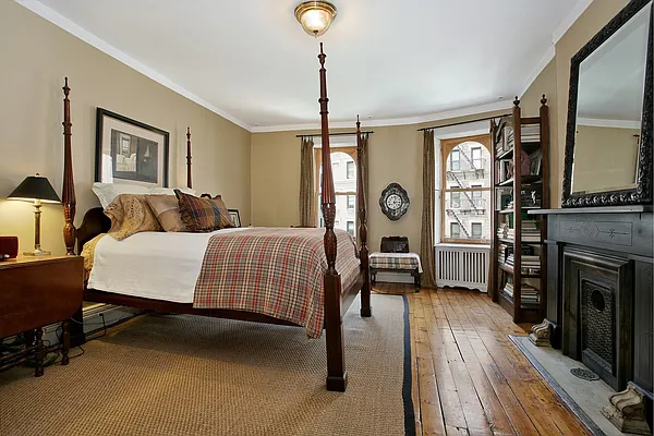 Sold by Corcoran | media 22