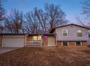 1110 Patsy Ln, O'Fallon, MO 63366