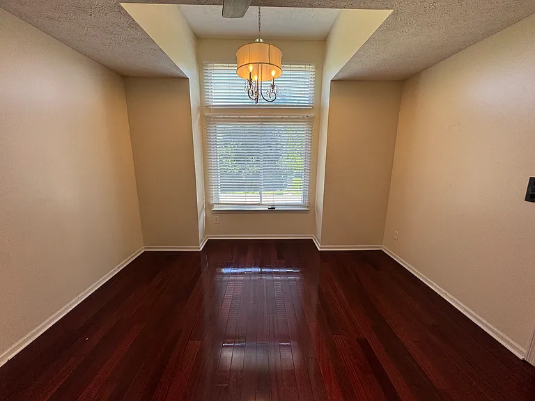 3315 Oak Tree Dr S — Photo 19