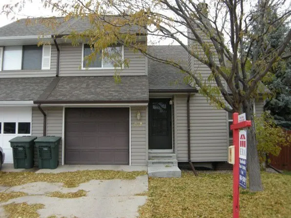 818 Vivian Ct, Gillette, WY 82718