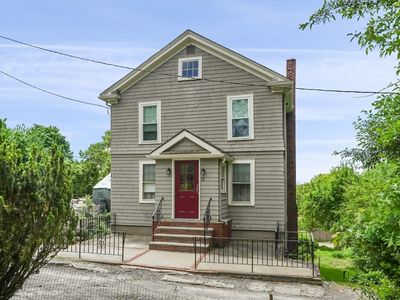 12 Bungalow Rd, Boston, MA, 02132