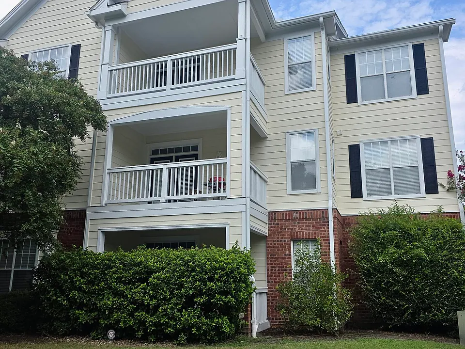 45 Sycamore Ave #226