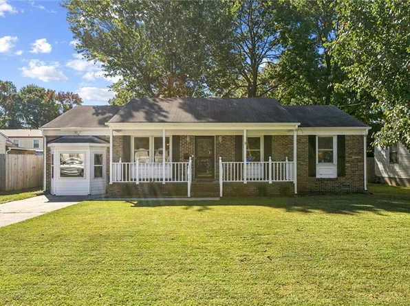 32 Pennington Ave, Newport News, VA 23606