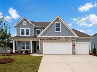 551 Grand Wehunt Dr, Hoschton, GA 30548