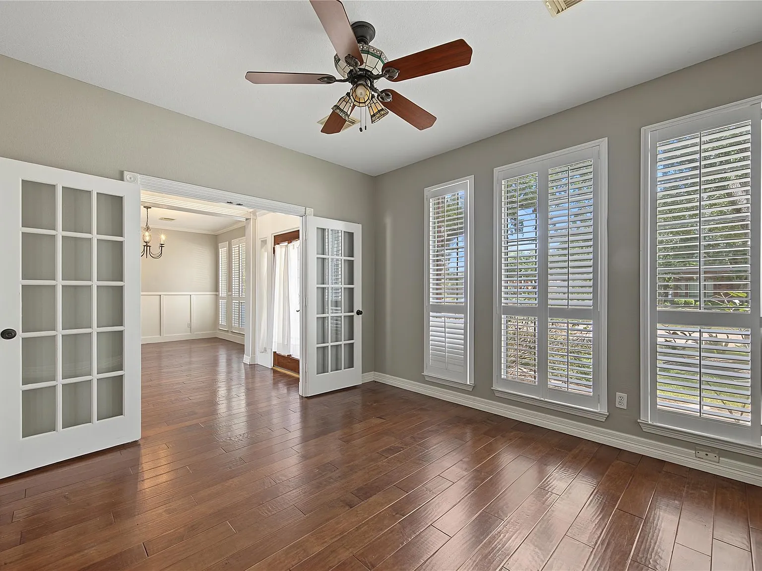 4 bed, 3.5 bath, 3211 sqft, $3,050 — Photo 4