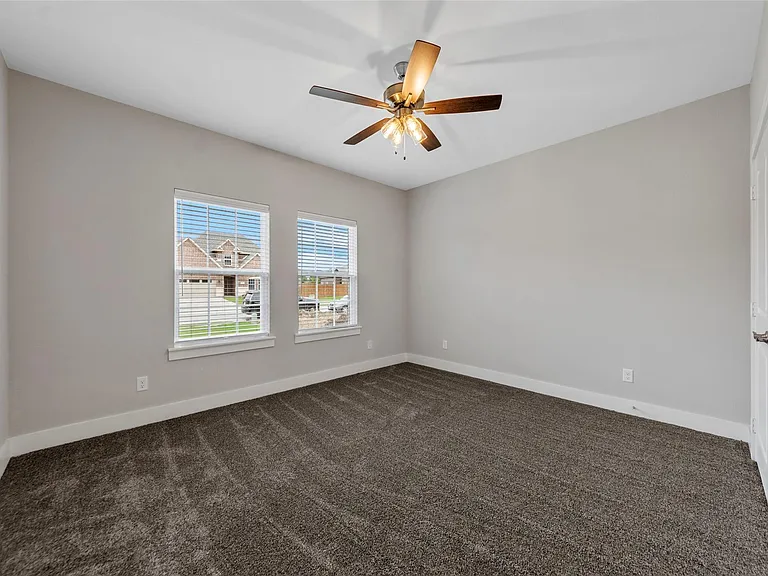 505 Ellis Place Dr — Photo 19