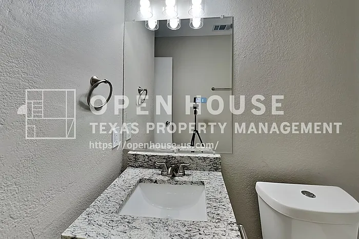 6937 Cheswick Dr — Photo 17