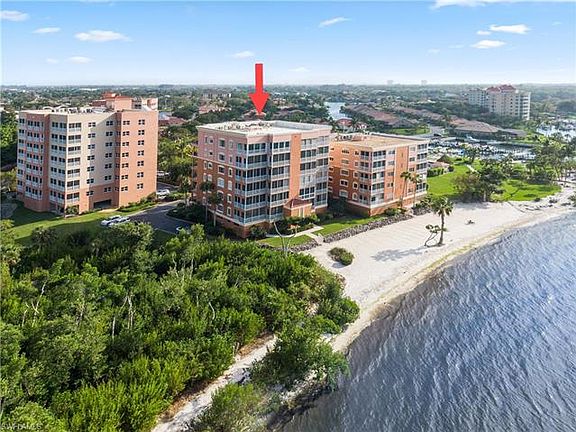 Home For Sale In Waters Edge