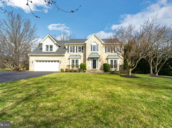 20111 Sweet Meadow Ln, Gaithersburg, MD 20882