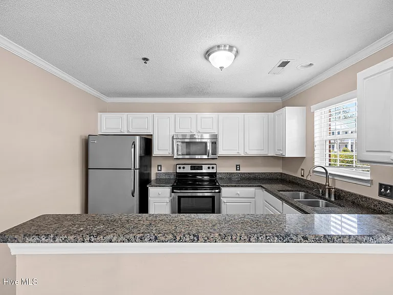 1604 Willoughby Park Ct #1 — Photo 21