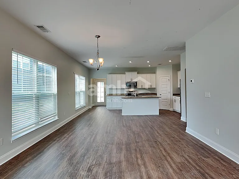 5305 Tupelo St — Photo 5