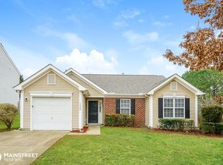 1008 Penncross Dr, Raleigh, NC 27610