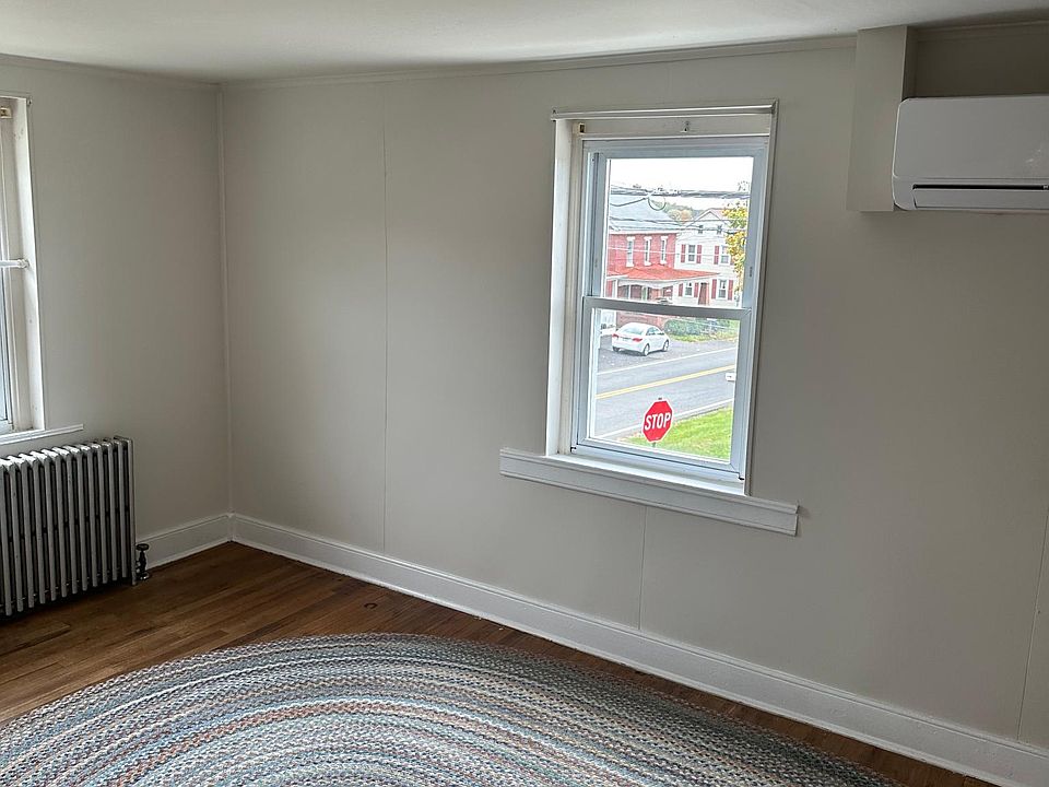 1st image of 370 Hoffmansville Rd APT 3