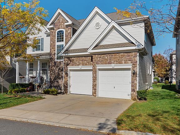 2nd image of 10 Feakes Drive