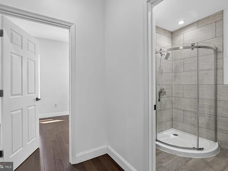 2319 N College Ave #B — Photo 9