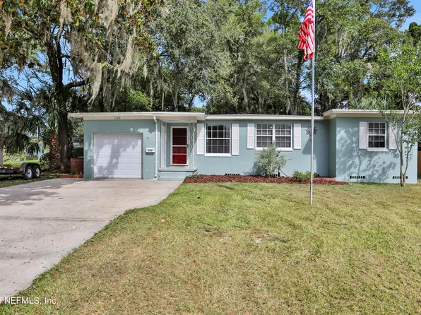 1729 EMBASSY Drive, Jacksonville, FL 32207