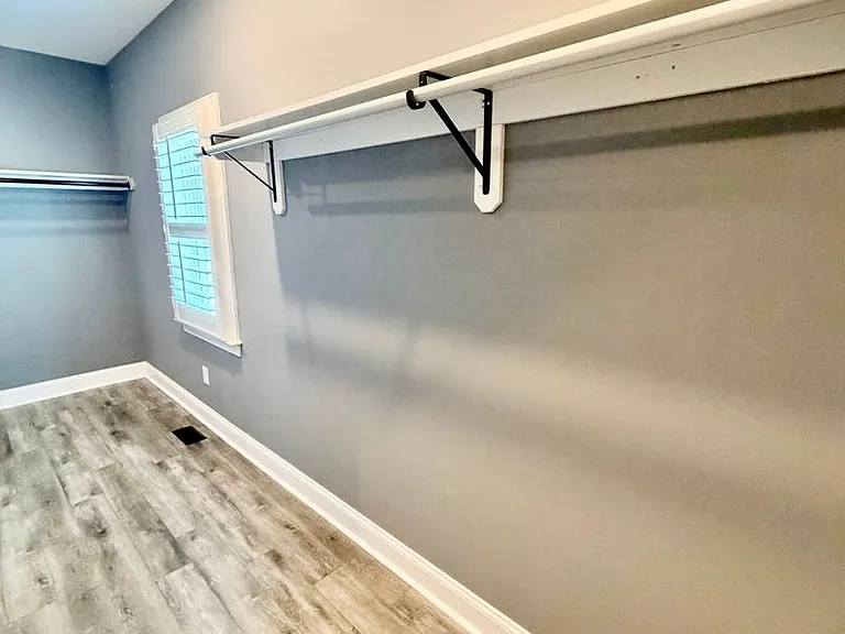 8487 Bend Of The River Rd — Photo 33