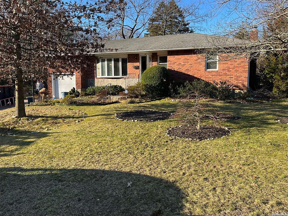 1st image of 21 Franklin Drive