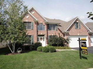 700 Cole Dr, South Elgin, IL 60177