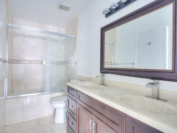 4th image of 2210 Shady Hills Dr #1/4