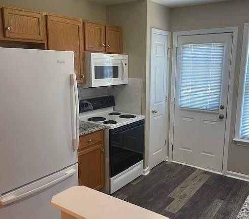 5th image of 6613 Vlosi Dr