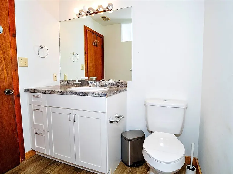 6108 Lynn Rd — Photo 3