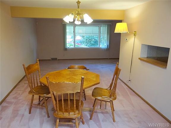 5th image of 45 Knox Ave