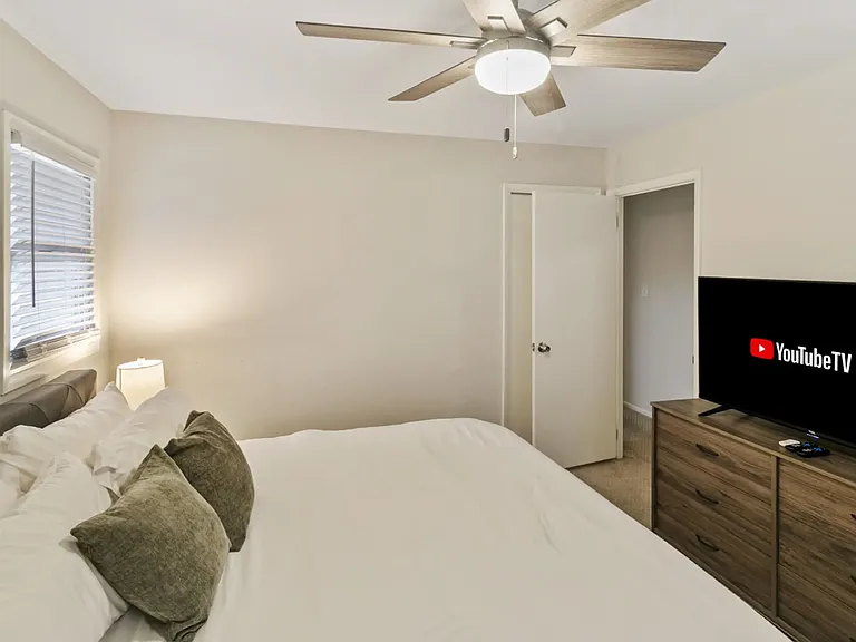 15647 W Birchwood Ln — Photo 14