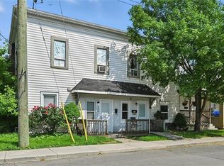 224 Rosslyn Ave N, Hamilton, ON L8L 7P7