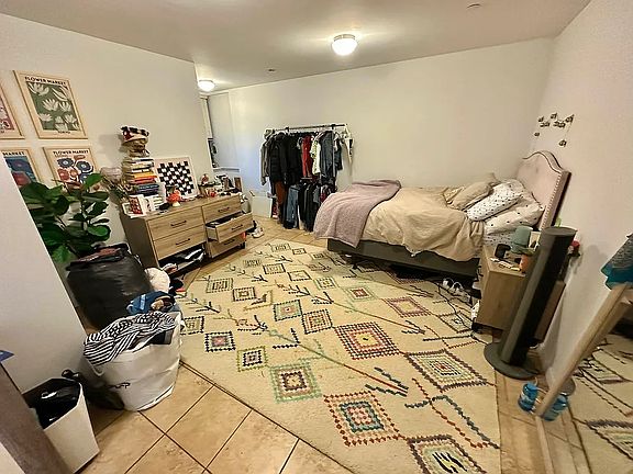 5th image of 229 E 13th St APT 1C