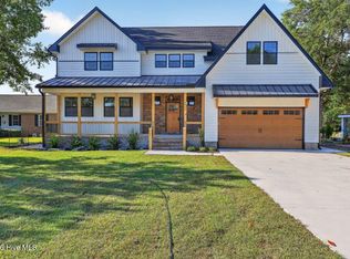 6004 Stern Ct, New Bern, NC 28560