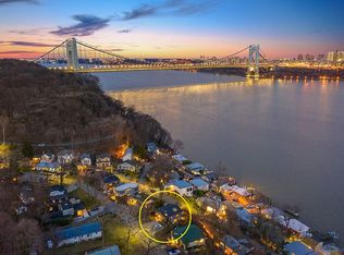 33 Colony Rd, Edgewater, NJ 07020