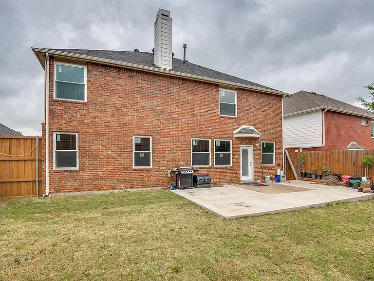 9720 Kingsmill Dr — Photo 21