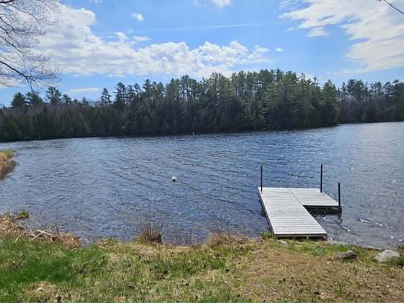 3rd image of 211 Loon Cove Road