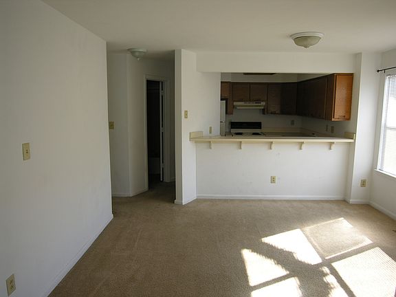 4th image of 2431 Loran Ct
