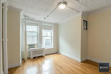 Rented by Bond New York