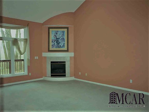 3rd image of 1585 Saint Andrews Ct