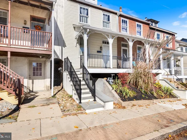 311 E State St, Kennett Square, PA 19348