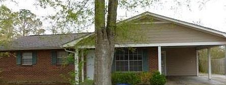 1st image of 102 Clarence Dr