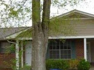 102 Clarence Dr, Gulfport, MS 39503