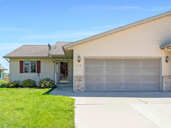318 Donna St, Chilton, WI 53014